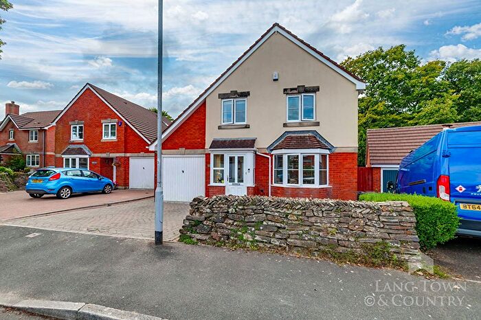 4 Bedroom Detached House For Sale In The Birches, Glenholt, Plymouth, PL6