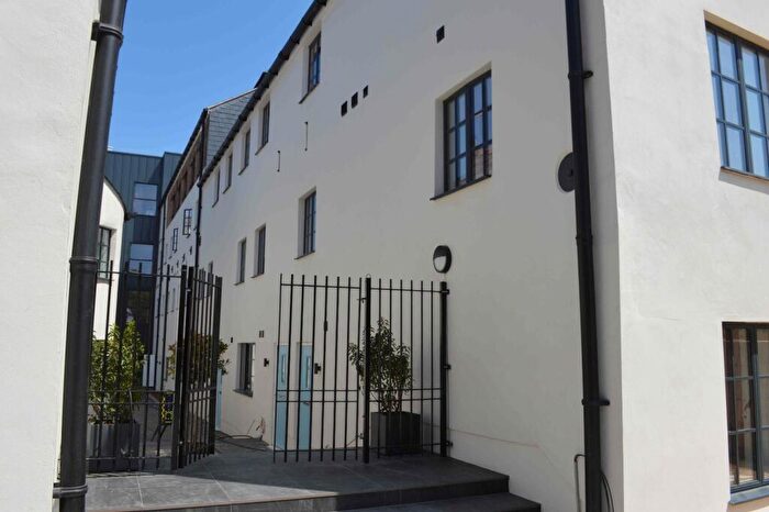 2 Bedroom Mews For Sale In Brewers Quay, Hope Square, Weymouth, Dorset, DT4