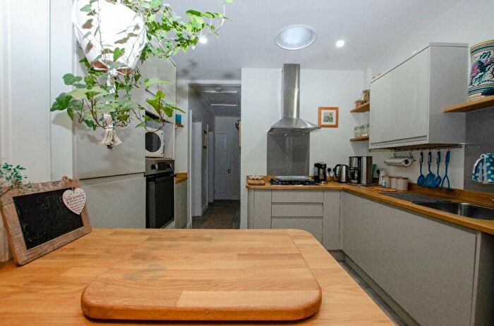2 Bedroom Semi-Detached Bungalow For Sale In September Close, Southampton, Hampshire, SO30