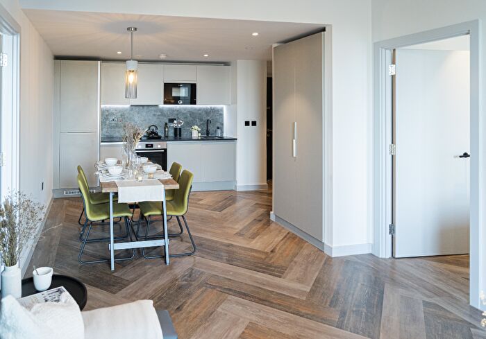 2 Bedroom Flat To Rent In Ancoats Gardens, Bendix Street, Manchester, Greater Manchester, M4