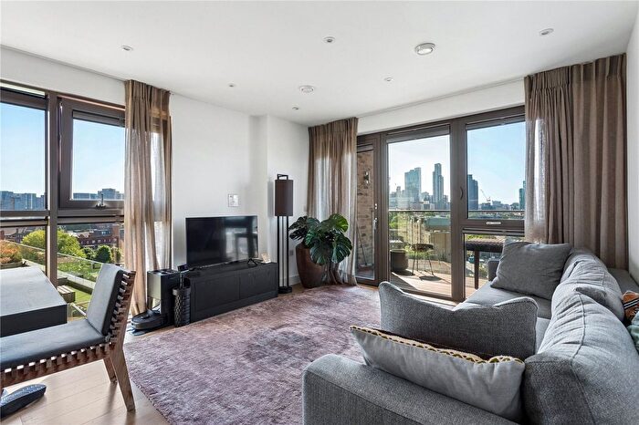2 Bedroom Flat For Sale In Hemming Street, London, E1