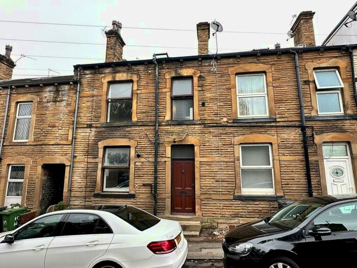2 Bedroom Terraced House To Rent In New Bank Street, Morley, Leeds, LS27