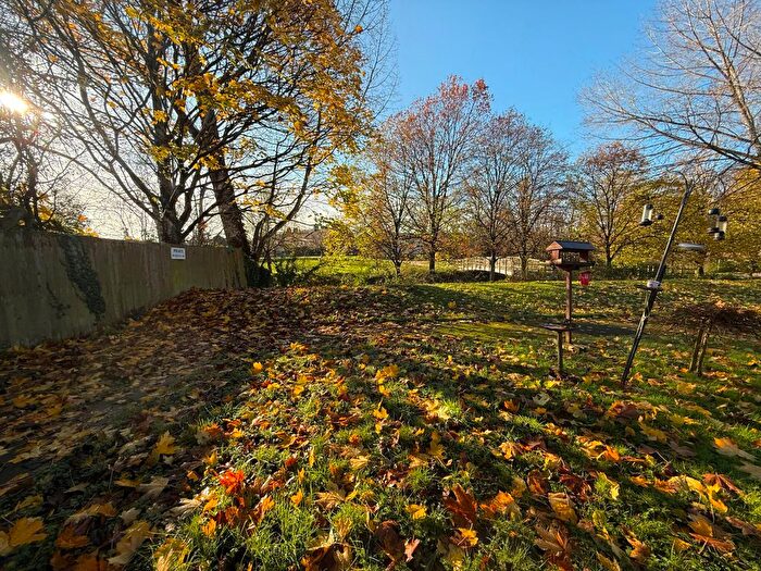 2 Bedroom Bungalow For Sale In Waterloo Close, Cardiff, CF23