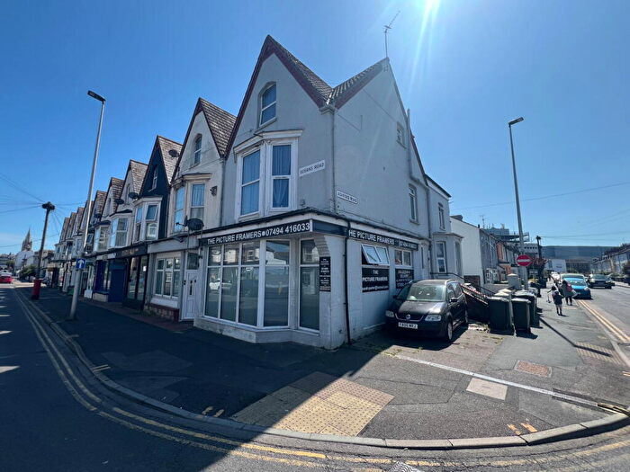 1 Bedroom Flat To Rent In Susans Road, Eastbourne, BN21