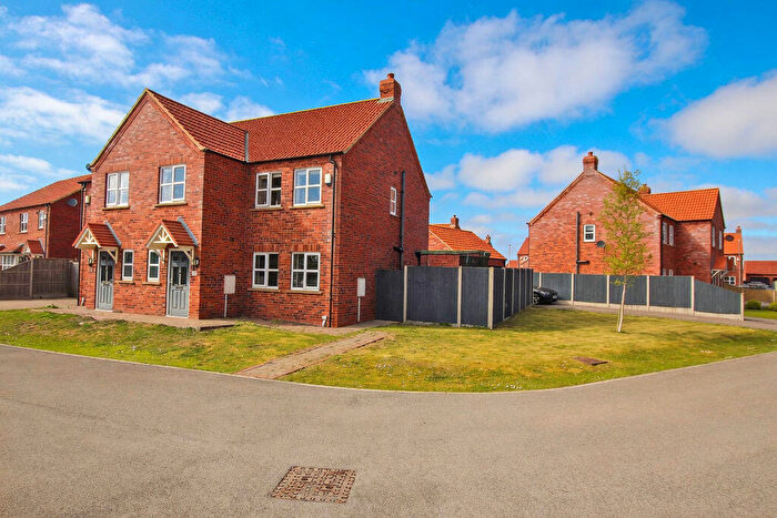 3 Bedroom Semi-Detached House For Sale In Runway Lane, Holton Le Clay, DN36