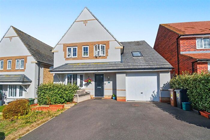 5 Bedroom Detached House For Sale In , Cartmel Drive, Corby, NN18