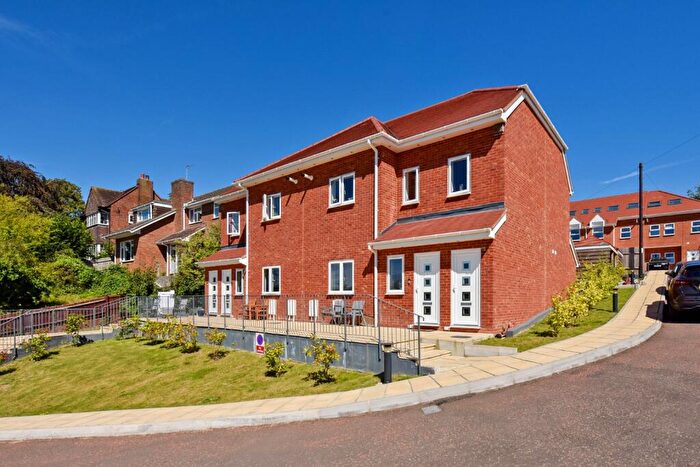 3 Bedroom End Of Terrace House To Rent In Chesham, Buckinghamshire, HP5