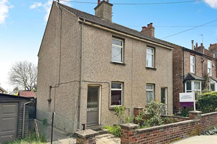 3 Bedroom Semi Detached House For Sale In Windmill Road, Flitwick, MK45