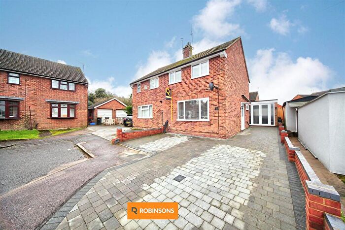 2 Bedroom Semi Detached House For Sale In Jeans Way, Dunstable, LU5