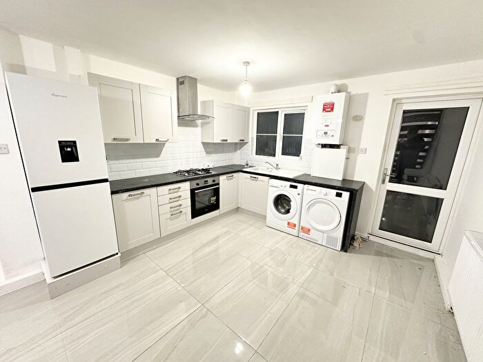 2 Bedroom Terraced House To Rent In Langton Road, Cricklewood, NW2