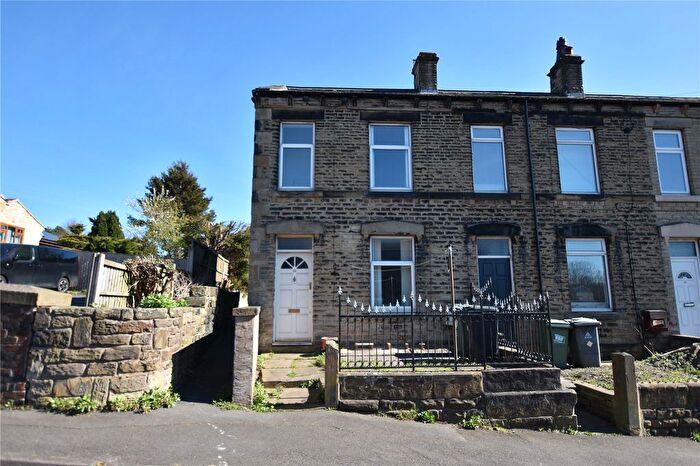 2 Bedroom End Of Terrace House For Sale In Bridge Street, Batley, West Yorkshire, WF17
