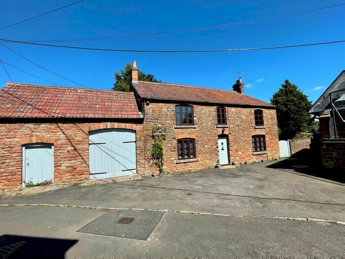 5 Bedroom Detached House To Rent In Chew Magna, Bristol, BS40