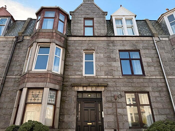 2 Bedroom Flat For Sale In First Floor Right, Union Grove, Aberdeen, Aberdeen City, AB10