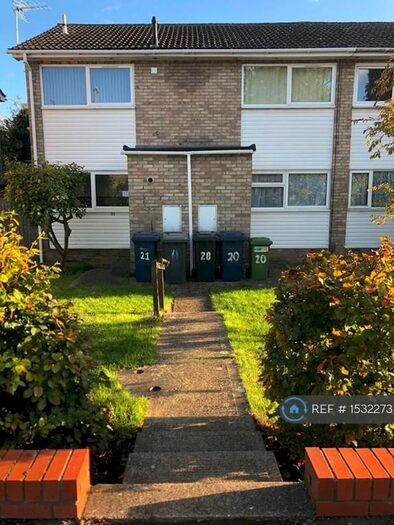 2 Bedroom Maisonette To Rent In Enniskillen Road, Cambridge, CB4