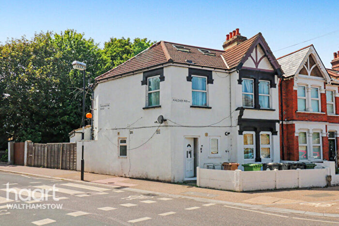 1 Bedroom Apartment For Sale In Haldan Road, London, E4