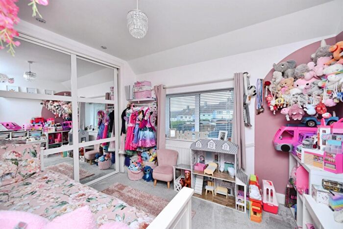3 Bedroom Terraced House For Sale In Stanstead Crescent, Brighton, BN2