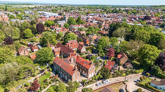 3 Bedroom Property For Sale In Priory Road, Wantage, Oxfordshire, OX12