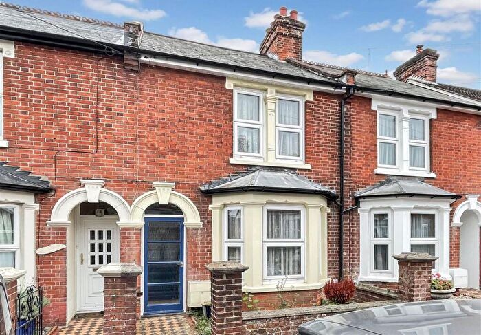 3 Bedroom Terraced House For Sale In Bedford Road, Salisbury, SP2