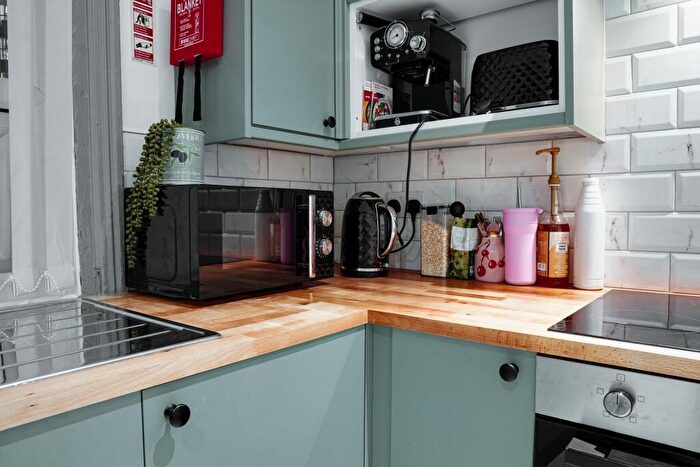 12 Bedroom House To Rent In Great Crosshall Street, Liverpool, L3