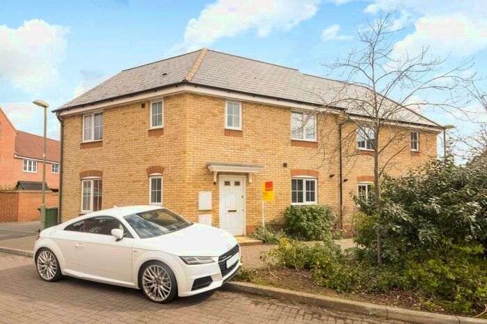 3 Bedroom Semi-Detached House To Rent In Wootton, Oxfordshire, OX1