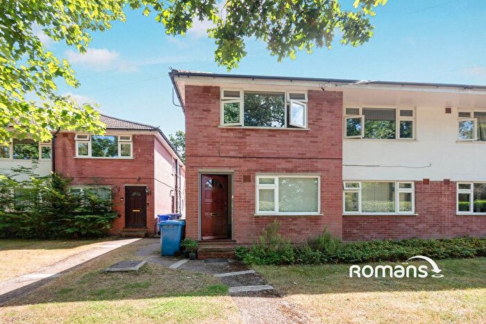 2 Bedroom Flat To Rent In Prospect Road, Farnborough, GU14