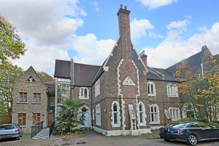 1 Bedroom Apartment To Rent In Jews Walk, Sydenham, London, SE26