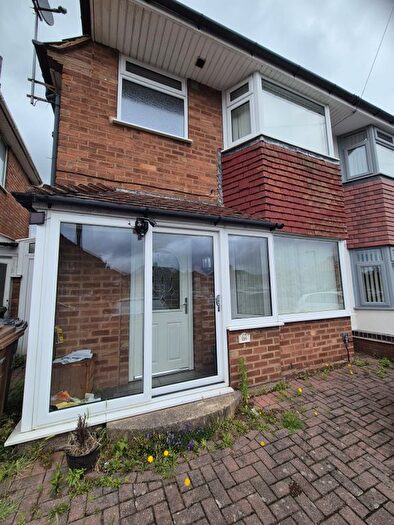 3 Bedroom Semi Detached House To Rent In Marcot Road, Solihull, B92