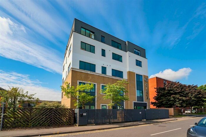 1 Bedroom Flat To Rent In Nobel Drive, Harlington, Hayes, UB3
