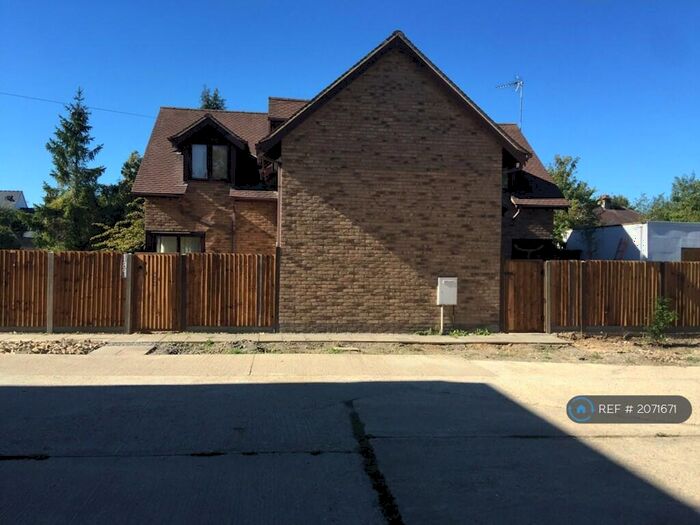 3 Bedroom Detached House To Rent In Cherry Hinton Road, Cambridge, CB1