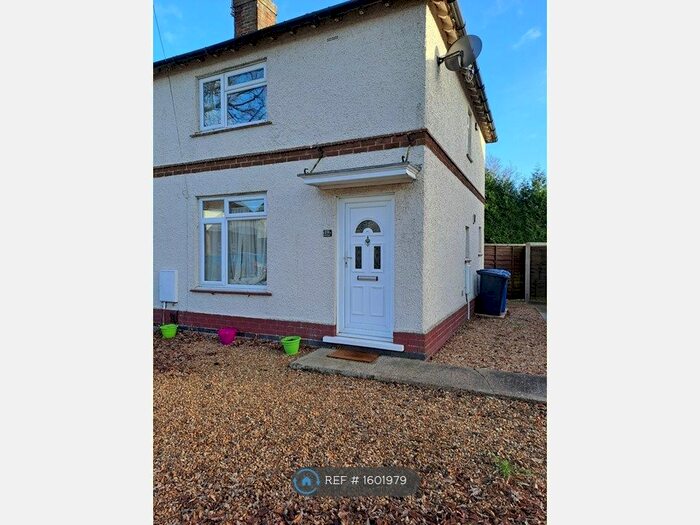 2 Bedroom End Of Terrace House To Rent In Oak Road, Kettering, NN15