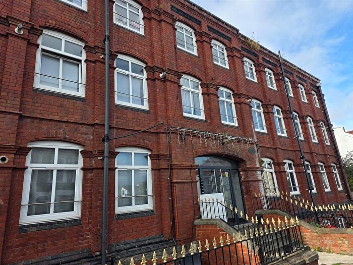 1 Bedroom Flat To Rent In Hanham Road, Bristol, BS15