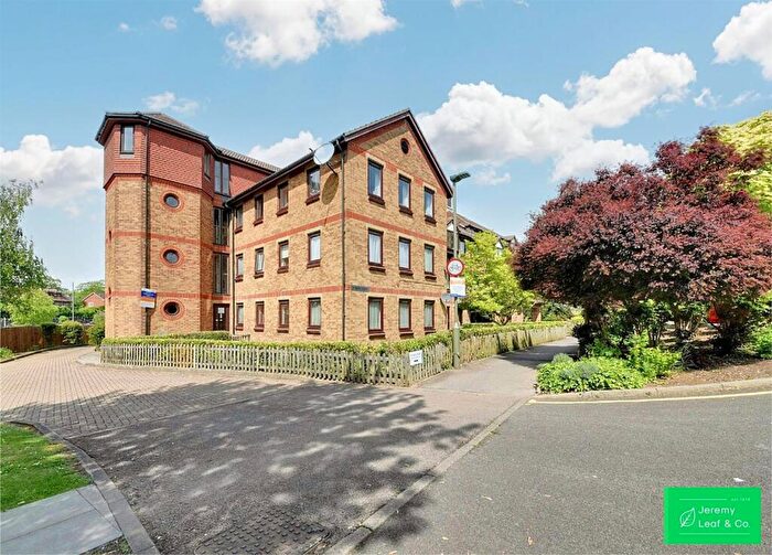 1 Bedroom Retirement Property For Sale In Stokes Court, East Finchley, London, N2