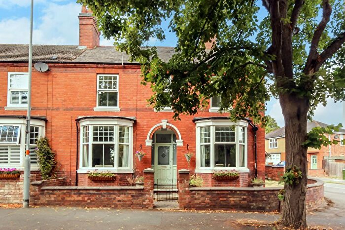 3 Bedroom End Of Terrace House For Sale In Northampton Road, Wellingborough, NN8