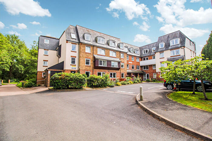 1 Bedroom Apartment To Rent In Homestream House, Mill Bay Lane, Horsham, RH12