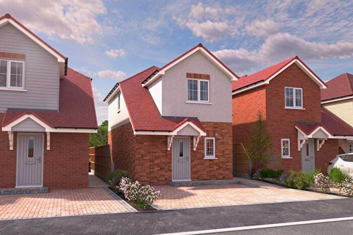 2 Bedroom Detached House For Sale In St. Josephs Close, Canvey Island, SS8
