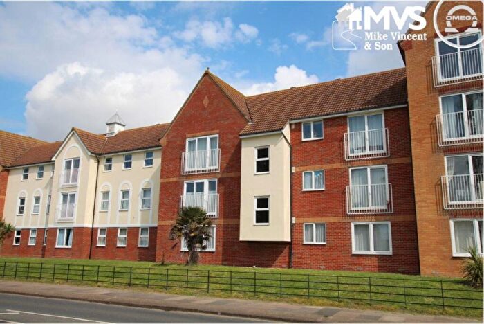 2 Bedroom Apartment To Rent In Flat, Marina Point, West Road, Clacton-on-Sea, CO15
