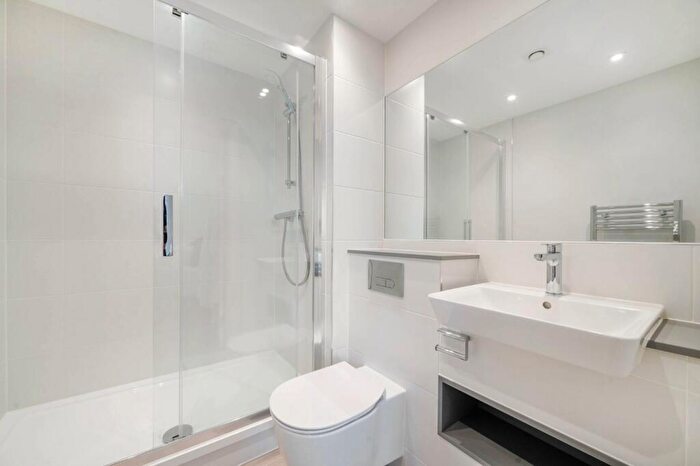 2 Bedroom Apartment To Rent In One Maidenhead, A Garden Boulevard, SL6