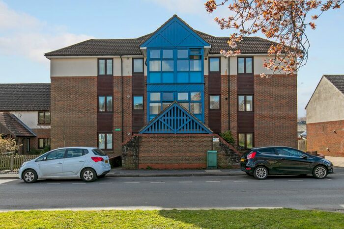 1 Bedroom Flat To Rent In Milland Road, Winchester, Hampshire, SO23