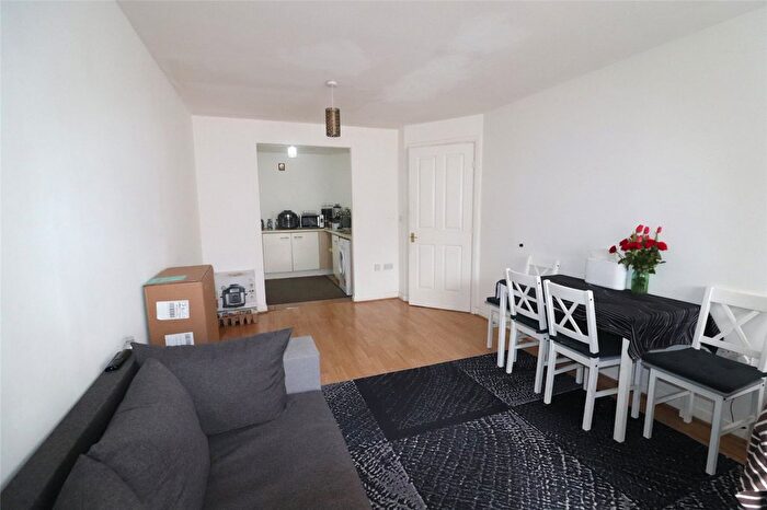 2 Bedroom Flat For Sale In Francis Court, Macarthur Close, Erith, DA8