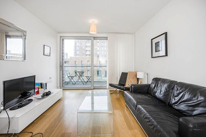 1 Bedroom Apartment To Rent In Devons Road, Tower Hamlets, London, E3