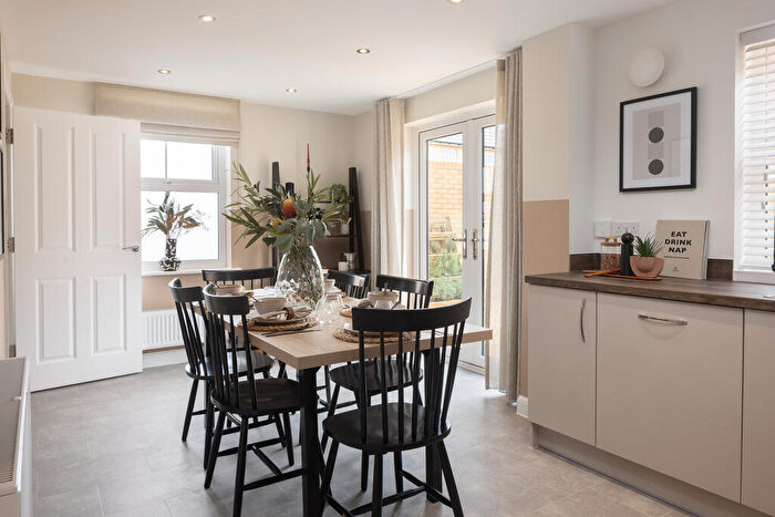 3 Bedroom Semi-Detached House For Sale In Rempstone Road, East Leake, LE12