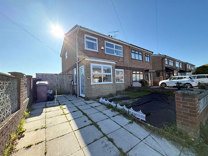 3 Bedroom Semi Detached House For Sale In Darent Road, Haydock, St. Helens, WA11