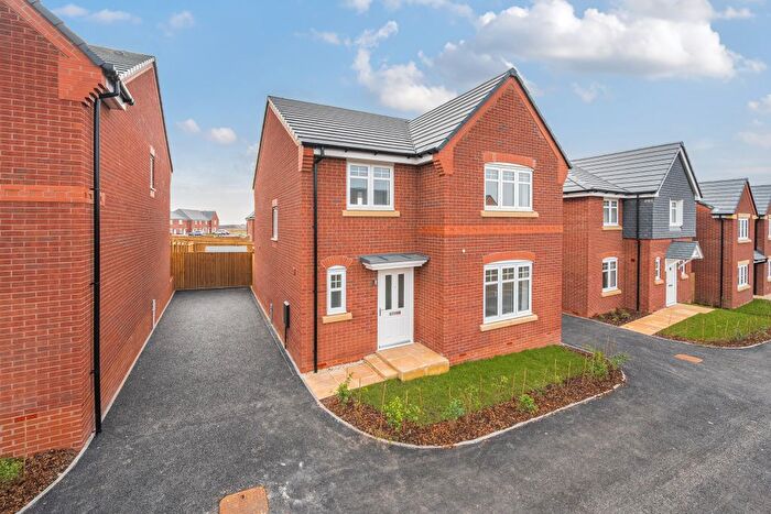 4 Bedroom Detached House To Rent In John Barrow Close, Priorslee, Telford, TF2