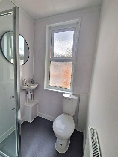 5 Bedroom House To Rent In Grafton Road, Plymouth, PL4