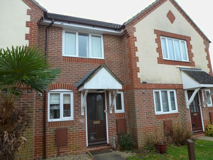 2 Bedroom Terraced House To Rent In Wheatsheaf Close, Burgess Hill, RH15