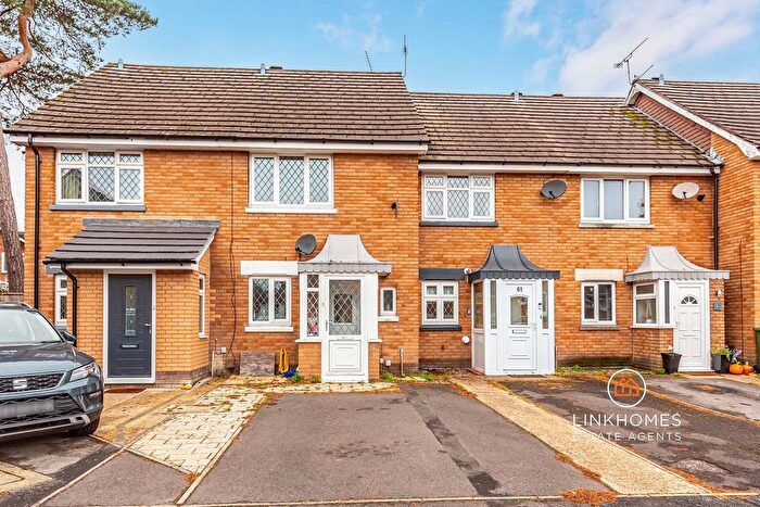 2 Bedroom Terraced House For Sale In Goldfinch Road, Poole, BH17