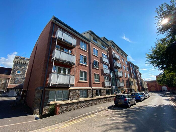 1 Bedroom Flat To Rent In Bedminster, St Peters Court, BS3