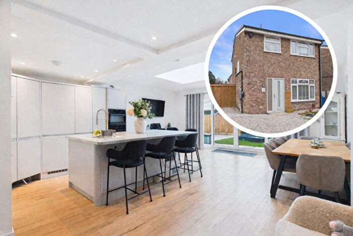 3 Bedroom Detached House For Sale In Lark Close, Littleover, DE23