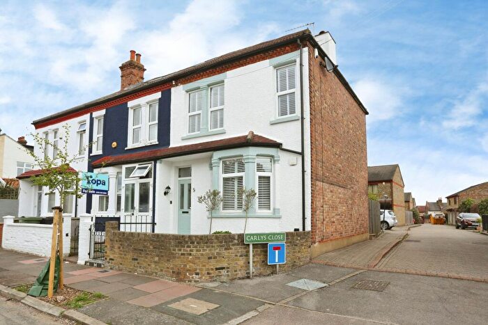 2 Bedroom End Of Terrace House For Sale In Villiers Road, Beckenham, BR3