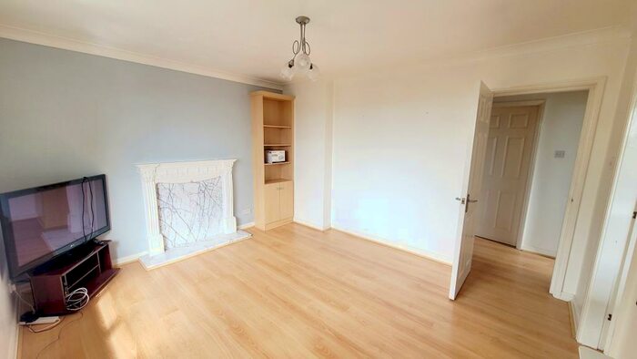 2 Bedroom Apartment To Rent In Longview Court, Swinton, M27